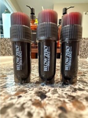 Below Zero Black Miracle Tightening & Firming Powder 30+Treatments Retails $1350
